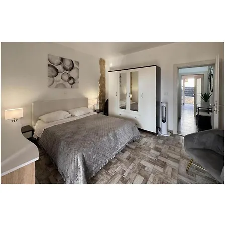 Stunning In With Wifi Apartment Trogir